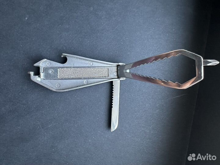 Карманный мультиинструмент SwissTech 9в1