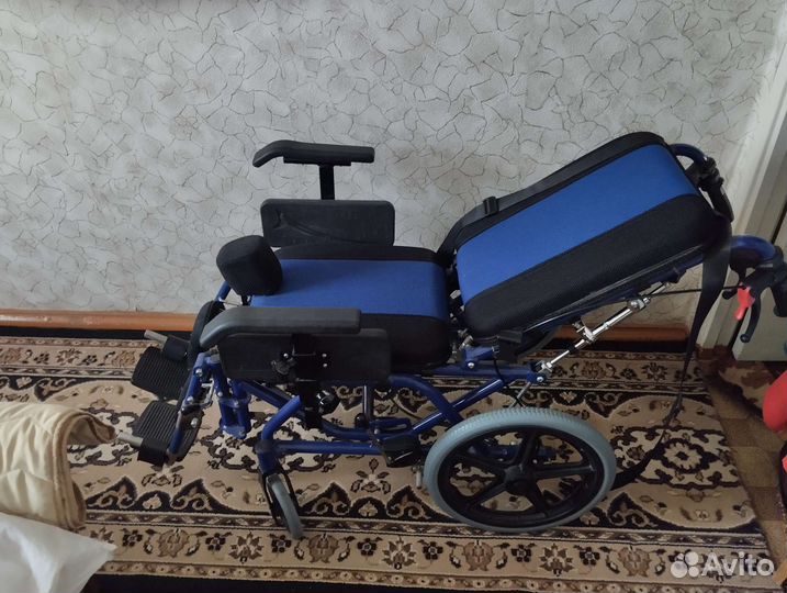 Коляска инвалидная