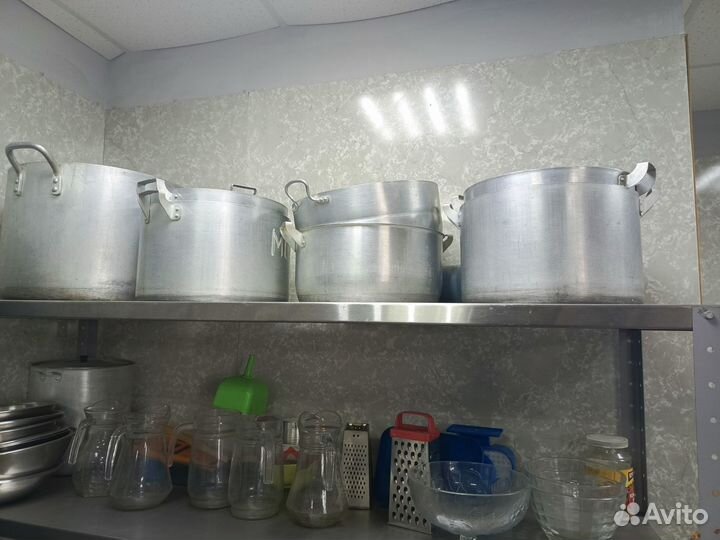 Кастрюли, посуда, столы и стеллажи нержавейка