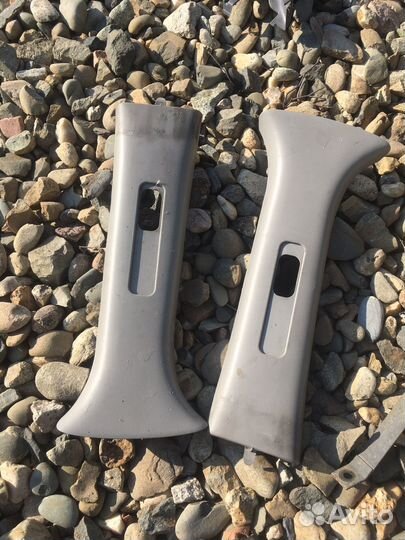 Toyota funcargo обшивка средней стоки верхняя