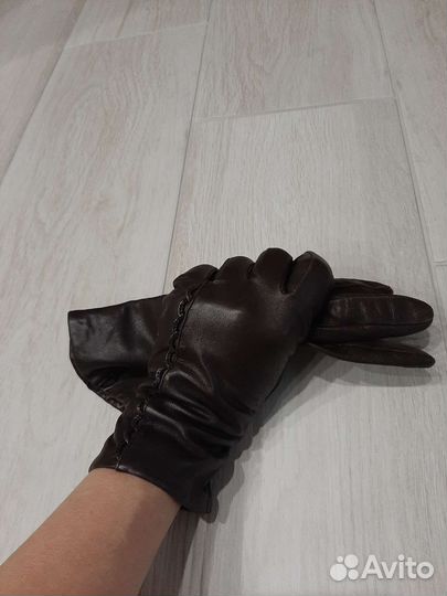 Перчатки женские кожаные