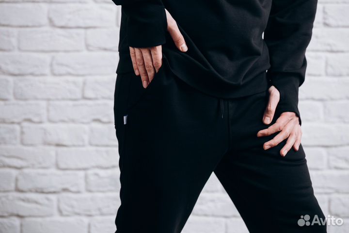 Костюм мужской со свитшотом и джоггерами