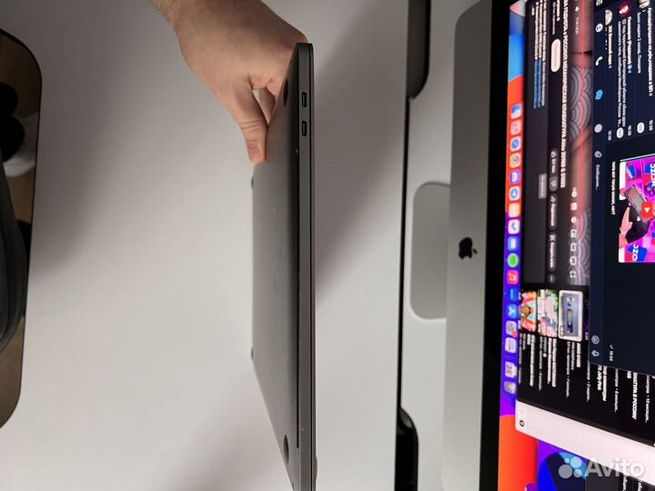 Apple MacBook Pro 15 2019 touchbar