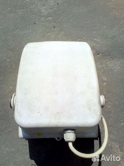 Прожектор фонарь уличного освещения