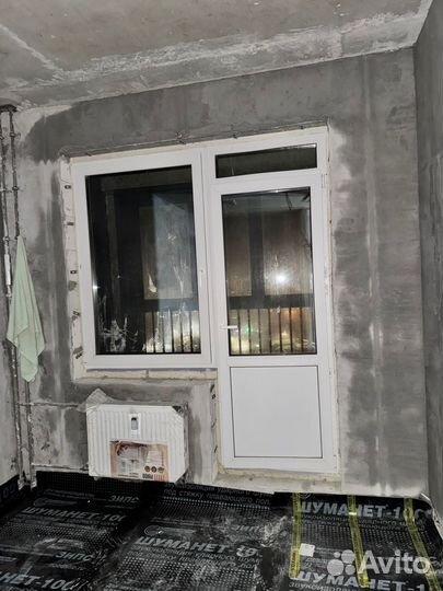 Балконная дверь с окном