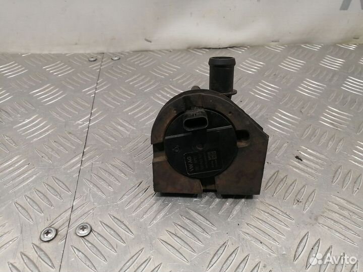 Насос (помпа) электрический Volkswagen Tiguan