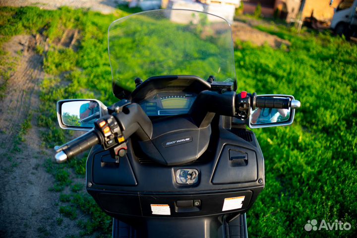 Suzuki Skywave 650