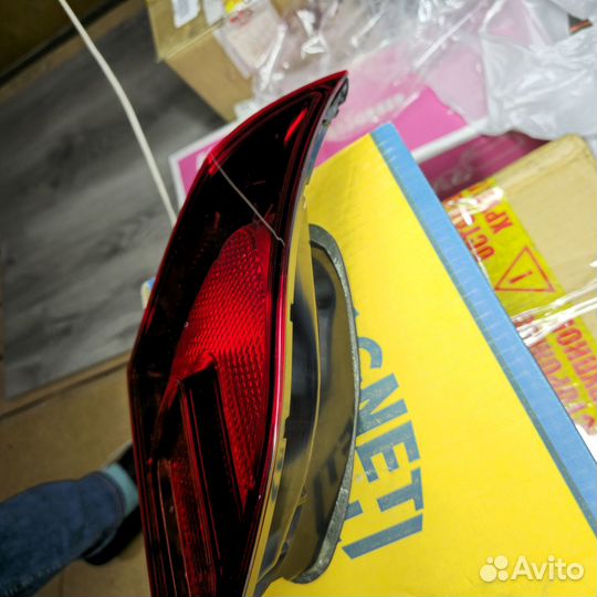 Задний фонарь опель астра j