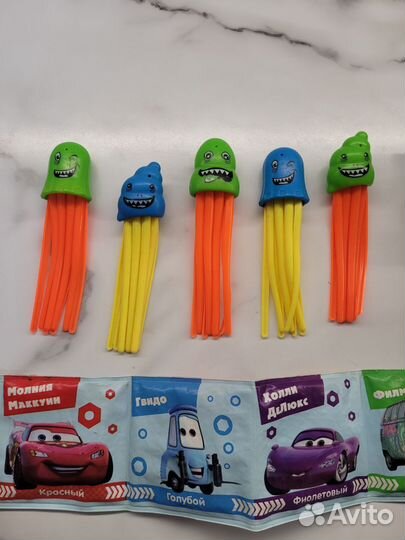 Игрушки для купания в ванной