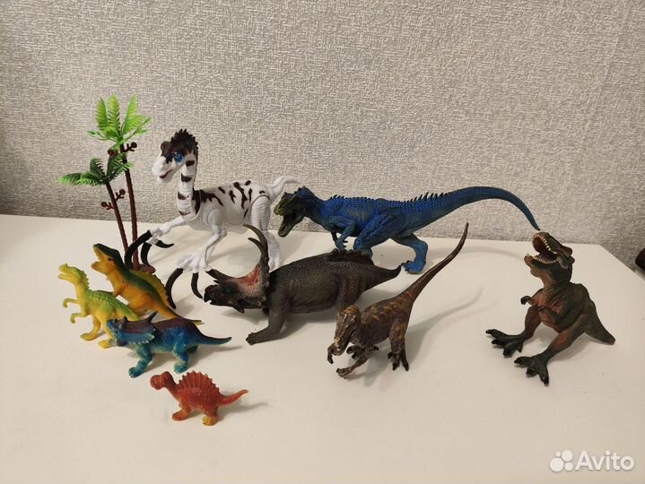 Комплект динозавров