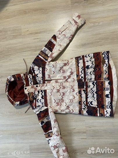 Куртка для сноуборда женская