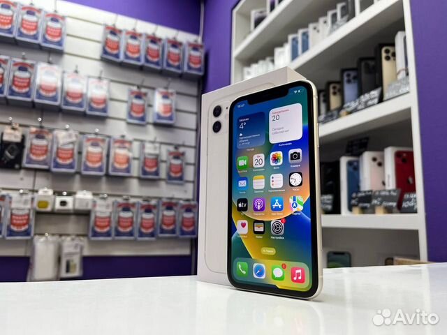 iPhone 11, 64 ГБ