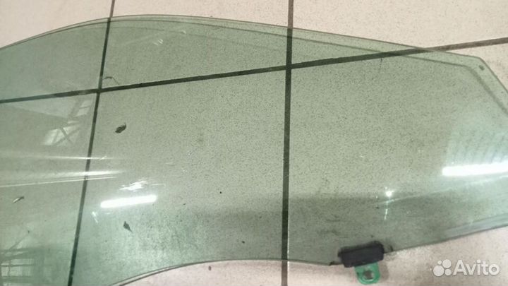 Стекло передней правой двери Камри XV30