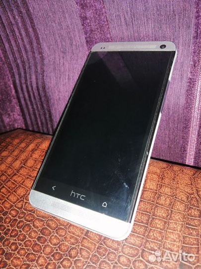 HTC One M7, 2/32 ГБ