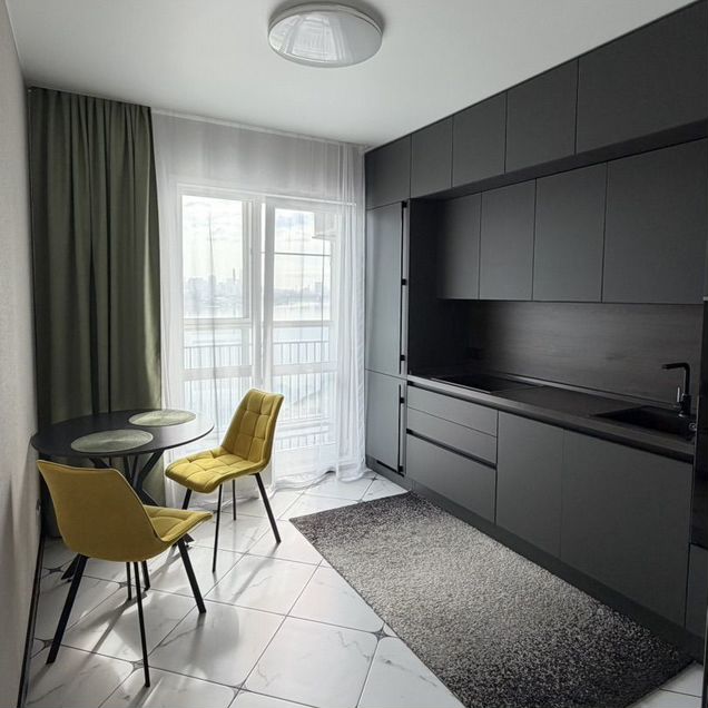 1-к. квартира, 36 м², 10/17 эт.