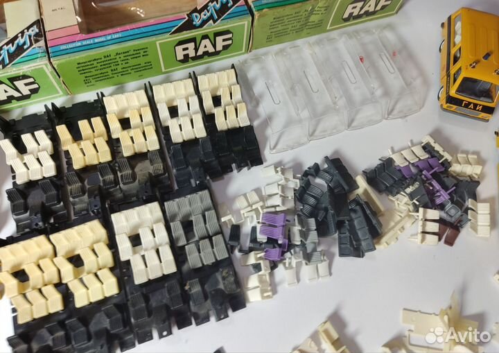 Запчасти, коробки раф 1:43 СССР оригинал
