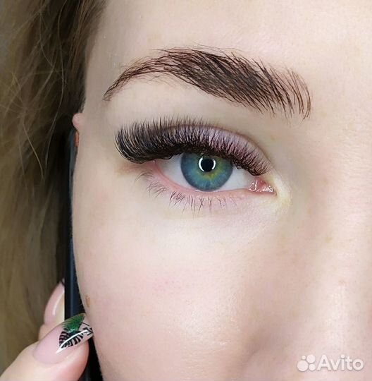 Наращивание ресниц Окрашивание бровей