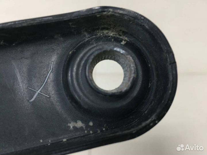 Поводок стеклоочистителя передний левый BMW 7-Seri