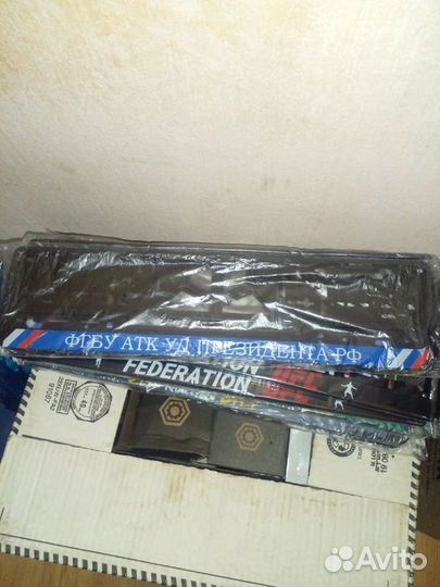 Номерные рамки с надписью