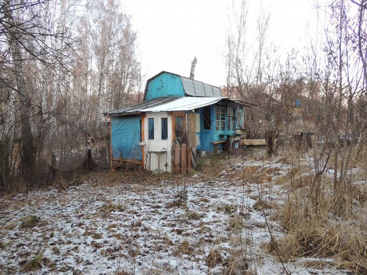 Дача 20 м² на участке 6 сот.