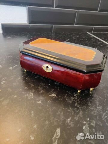 Музыкальная шкатулка для украшений