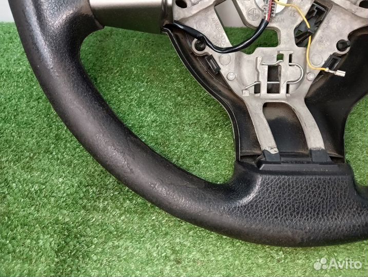 Руль Nissan Note E11
