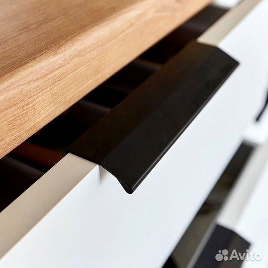 Угловой кухонный гарнитур 