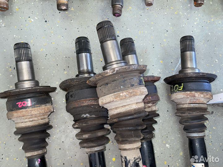 Приводной вал колеса зад L BMW F02 F07 F12