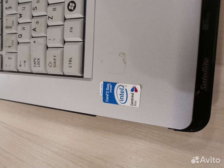 Ноутбук toshiba