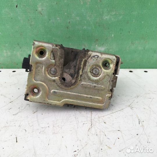 Замок двери передней правой Рено Логан