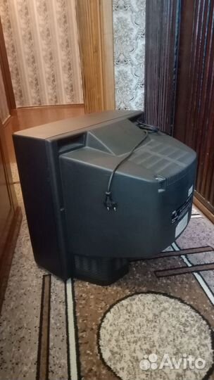 Цветной телевизор