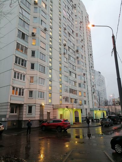 Комната 8 м², 1/14 эт.