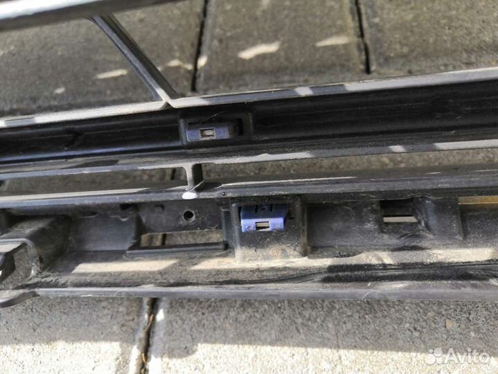 Решетка радиатора, Lexus UX 2020