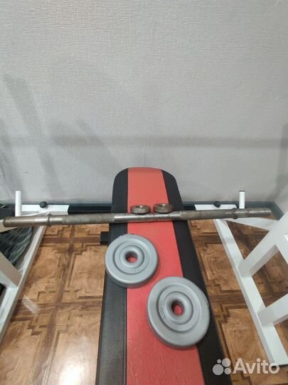 Скамья для жима, стойки для жима, штанга, гантели