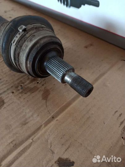 Привод правый Skoda Octavia