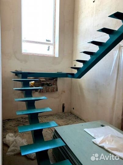 Лестница с забежными ступенями