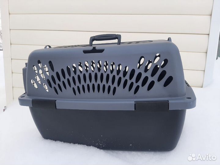 Переноска для кошек пластиковая