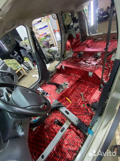 Шумоизоляция пола и багажник Duster УАЗ Niva