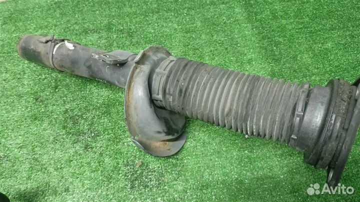 Амортизатор передний правый Ford Kuga 2008-2012