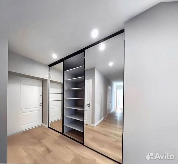 Мебель на заказ для студии