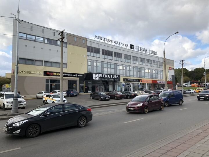 Торговая площадь, 860 м²