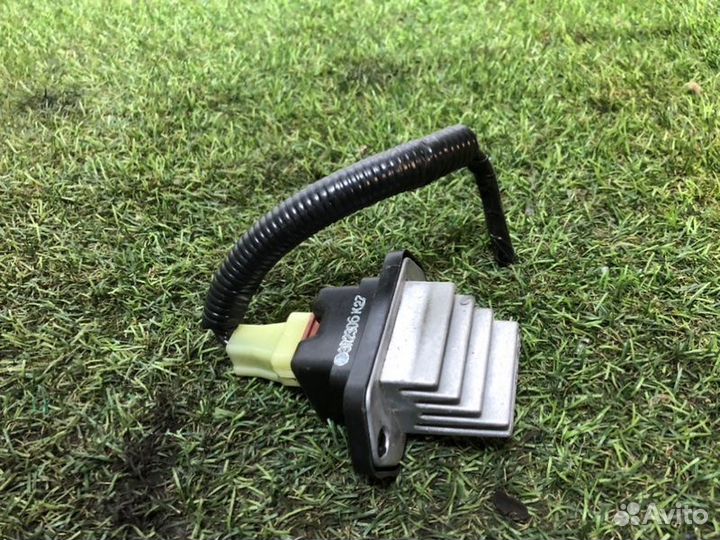 Резистор отопителя Honda Civic R18A2 2007