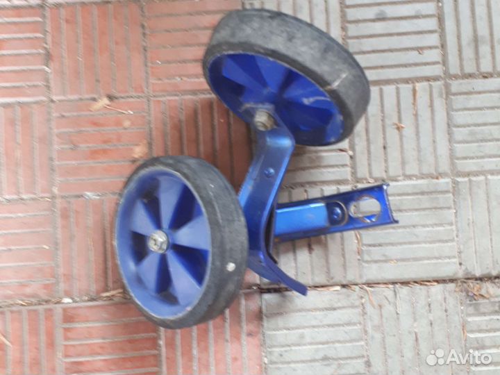 Дополнительные колеса для велосипеда