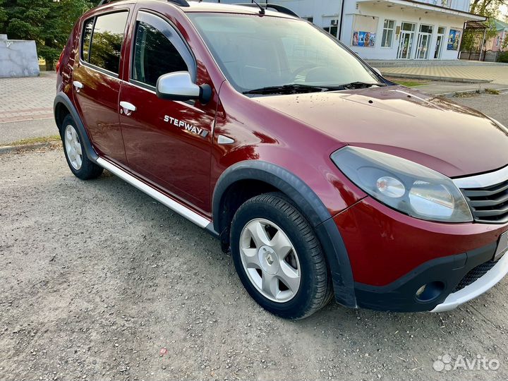 Renault Sandero Stepway 1.6 МТ, 2012, 241 000 км