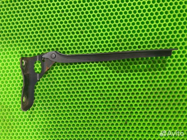 Петля капота правая Acura Mdx YD2 J37A1 2008