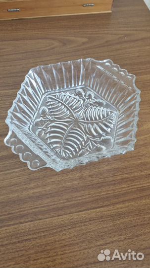 Ваза хрустальная