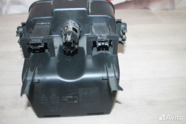 Накладка центральной консоли USB Opel Astra GTC