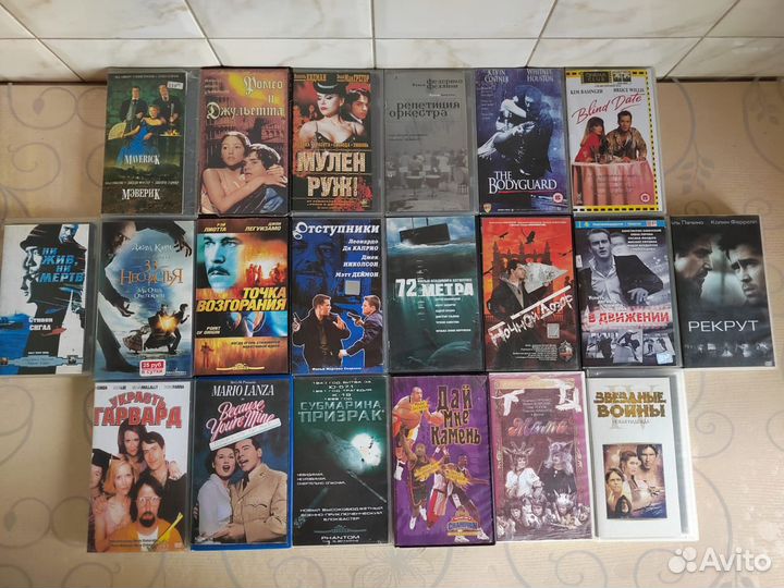 Подборка разных видеокассет в боксах / VHS