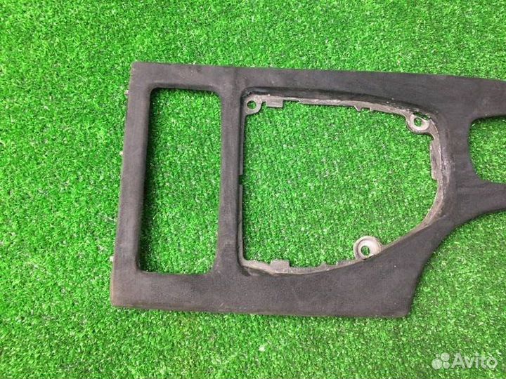 Декоративная накладка Bmw E61