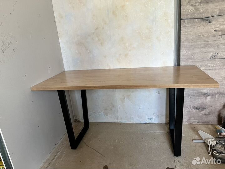 Стол обеденный новый